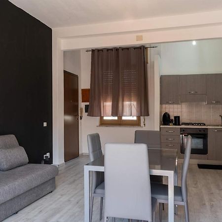 Monfalcone City Room Rental Apartment Κάλιαρι Εξωτερικό φωτογραφία